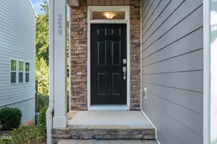 229 Daisy Grove Ln, Holly Springs, NC 27540 - Photo 3