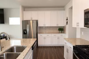 10 Sweet Olive St, Clayton, NC 27527 - Photo 3