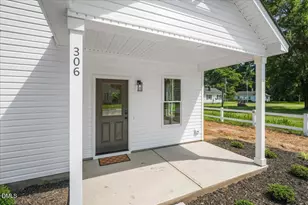 306 S Sycamore St, Fremont, NC 27830 - Photo 5