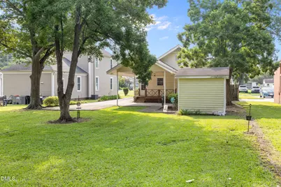 313 N Breazeale Avenue, Mount Olive, NC 28365 - Photo 7