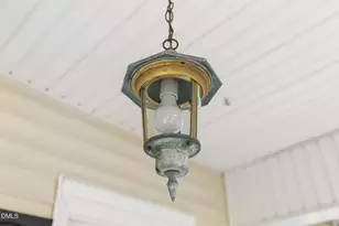 313 N Breazeale Ave, Mount Olive, NC 28365 - Photo 5