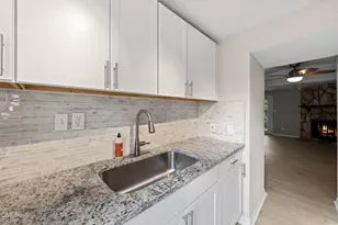7713 Kingsberry Ct, Raleigh, NC 27615 - Photo 17