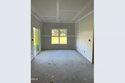 1027 N Lincoln Street, Benson, NC 27504 - Photo 3