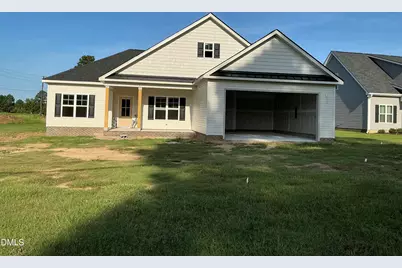 1027 N Lincoln Street, Benson, NC 27504 - Photo 1