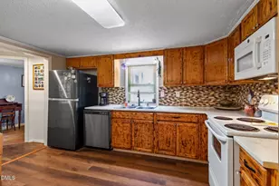 43 N Carrie St, Coats, NC 27521 - Photo 13