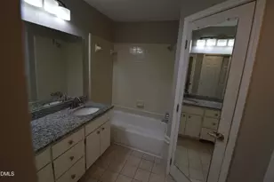 1216 Deptford Ct, Raleigh, NC 27609 - Photo 21