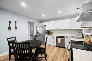 820 Greenwich St, Raleigh, NC 27610 - Photo 9