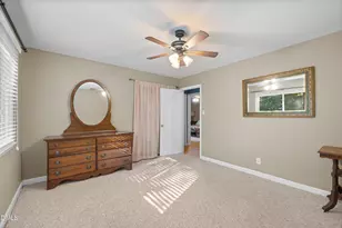 4909 North Hills Dr, Raleigh, NC 27612 - Photo 29