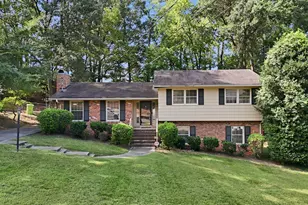 505 Currituck Dr, Raleigh, NC 27609 - Photo 1