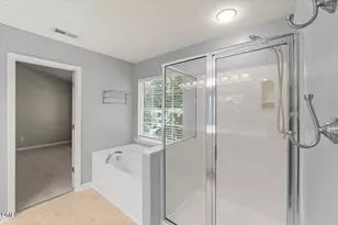 7929 Clover Creek Ct, Raleigh, NC 27613 - Photo 17