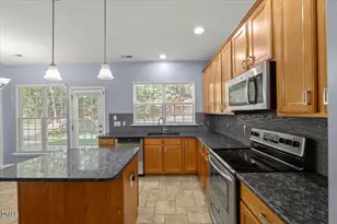 7929 Clover Creek Ct, Raleigh, NC 27613 - Photo 11