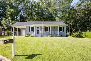 1307 W Pearsall St, Dunn, NC 28334 - Photo 1