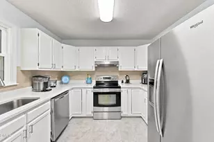 112 Sequoia Ct, Cary, NC 27513 - Photo 11