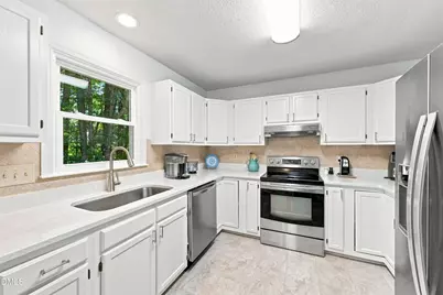 112 Sequoia Court, Cary, NC 27513 - Photo 3