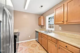 806 Piper St, Durham, NC 27704 - Photo 15