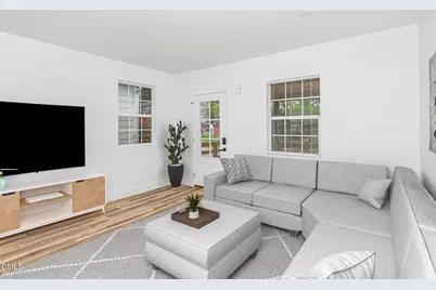 15 Saint Augustine Avenue, Raleigh, NC 27610 - Photo 5