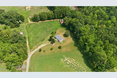 544 Dickey, Roxboro, NC 27574 - Photo 17