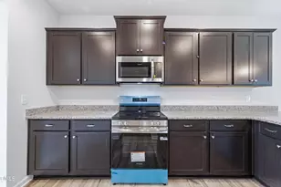 98 Chardonnay Dr, Lillington, NC 27546 - Photo 7