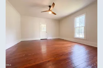 216 E Horne Street, Clayton, NC 27520 - Photo 3