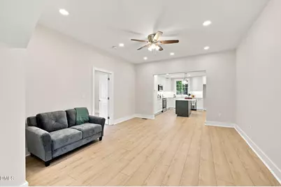 406 N Webb Street, Selma, NC 27576 - Photo 15