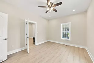406 N Webb St, Selma, NC 27576 - Photo 21