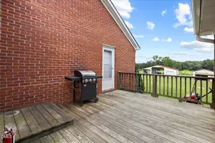 2205 Thompson Rd, Four Oaks, NC 27524 - Photo 31