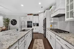 1312 Grangerford Ct, Durham, NC 27703 - Photo 7