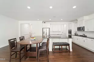 1009 Brennan Green Ct, Morrisville, NC 27560 - Photo 5