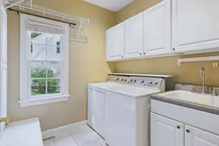 104 Carric Bend Ct, Cary, NC 27519 - Photo 19