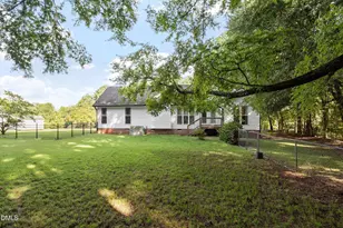 124 Stonehenge Dr, Clayton, NC 27520 - Photo 3