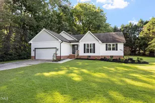 124 Stonehenge Dr, Clayton, NC 27520 - Photo 1
