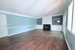 100 Drywood Pl, Cary, NC 27513 - Photo 3