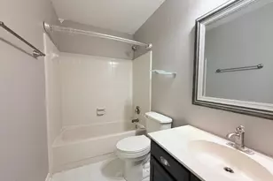 100 Drywood Pl, Cary, NC 27513 - Photo 9