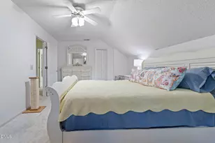 101 Hedgerow Ct, Cary, NC 27513 - Photo 21