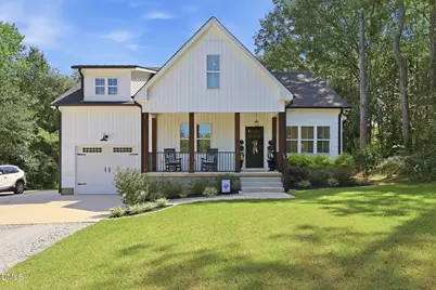 552 N Orange Street, Coats, NC 27521 - Photo 1