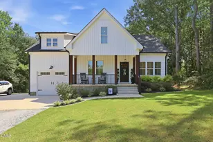 552 N Orange St, Coats, NC 27521 - Photo 1