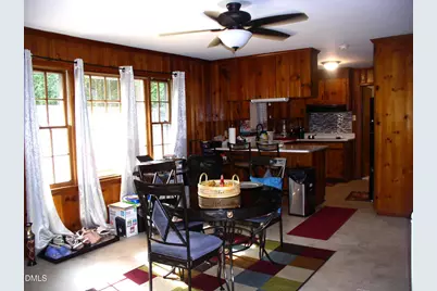 229 Perry Street, Henderson, NC 27536 - Photo 9