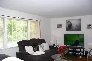 229 Perry St, Henderson, NC 27536 - Photo 3
