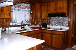 229 Perry St, Henderson, NC 27536 - Photo 5
