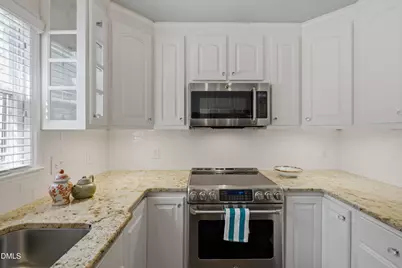 750 Washington Street #302, Raleigh, NC 27605 - Photo 9