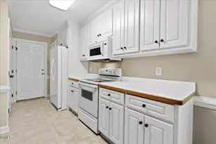537 Hunter Way, Clayton, NC 27520 - Photo 9
