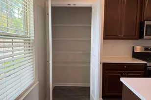 946 Channing Park Cir, Cary, NC 27519 - Photo 5