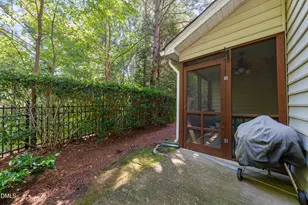 4961 Lady of the Lake Dr, Raleigh, NC 27612 - Photo 37