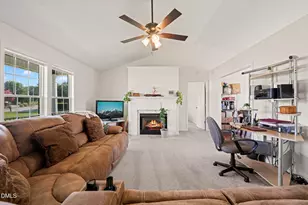 105 Marianna Pl, Garner, NC 27529 - Photo 3