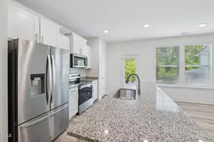 654 Sefton Park Dr, Zebulon, NC 27597 - Photo 17