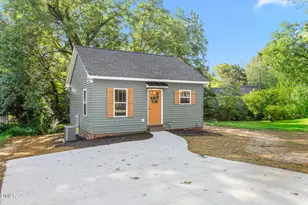 1305 E Willowbrook Dr, Burlington, NC 27215 - Photo 1