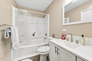 8718 Rollingwood Rd, Chapel Hill, NC 27516 - Photo 9