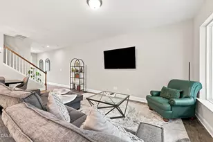272 Deardom Wy, Chapel Hill, NC 27516 - Photo 5
