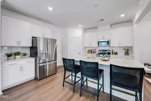 1040 Red Finch Wy, Angier, NC 27501 - Photo 5