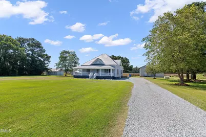 754 5 Points Road, Benson, NC 27504 - Photo 5